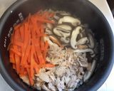 A picture of step 5 of Tuna steamed rice.