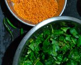 A picture of step 1 of Palak dal.