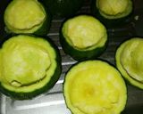 Foto del paso 1 de la receta: Zapallitos rellenos gratinados