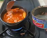 Foto langkah ke 9 dari resep Tuna Kimchi Jjigae 참치김치찌개 | Halal & No Gochujang.