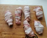 Bacon-be tekert csirkemell holland mártásal és zöldségekkel recept fázis 1 fotója