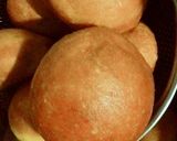 Foto langkah ke 9 dari resep Donat Montok Nan Lembut.