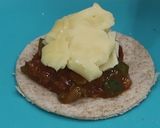 Foto langkah ke 4 dari resep Pizza Roti Goreng.