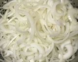 Hình bước làm 2 của món Gỏi Cá Trích