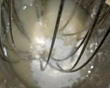 A picture of step 1 of Oil base cupcake.