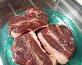 Foto del paso 1 de la receta: Bife americano con mini bombas de papa