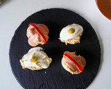 Foto del paso 2 de la receta: Huevos rellenos variados