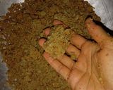 A picture of step 1 of वघारेल रोटलो.
