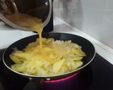 Foto del paso 5 de la receta Tortilla de patatas y cebolla en Tm5