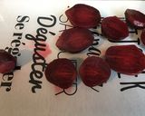 Une image de l'étape 2 de Betteraves rouges aux anchois.