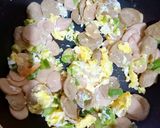 Foto langkah ke 2 dari resep Nasi Goreng Sosis Telor Bakso (sostelbak) #2.