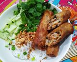 Hình bước làm 5 của món Bún chả giò tôm