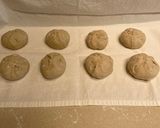 A picture of step 4 of Leichte Brötchen.