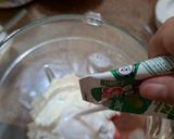 Foto langkah ke 2 dari resep Es Krim Nasi Semangka.