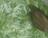 Foto langkah ke 1 dari resep Kare Daun Singkong.