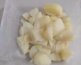 Foto langkah ke 1 dari resep Chessy potato ball.