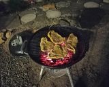 Foto del paso 5 de la receta: T-Bone al Carbón, Maíz con Mantequilla & Arroz con ajos
