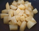 Foto langkah ke 2 dari resep Saute Potatoes.