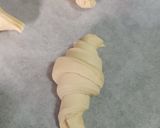 Foto del paso 1 de la receta: Croissant relleno de frosting de queso