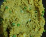 A picture of step 1 of Sechzwan Frankie Roll.