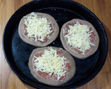 Foto del paso 3 de la receta: Pizzetas De Pan De Pita Integral