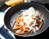 Foto del paso 5 de la receta: Guisado de carnes con pita árabe