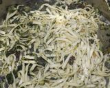 Foto del paso 6 de la receta: Fideos con espinacas y trocitos de cantimpalo