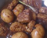 Foto langkah ke 4 dari resep Semur telur.