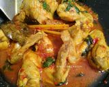 Foto langkah ke 5 dari resep Ayam Woku Pedas Kemangi.