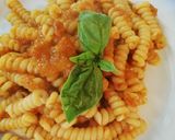 Foto del passaggio 2 della ricetta Fusilli bucati con crema di peperoni