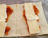 Foto del paso 3 de la receta: Mini rollitos de hojaldre con queso brie y sobrasada