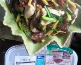 รูปขั้นตอนการทำที่ 3 ของ อกไก่ผัดขิง​ เกือบคลีน