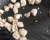 Foto del paso 3 de la receta: Pasta de espinaca estilo Alfredo (bajo en grasa y a mi manera)