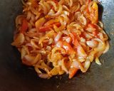 A picture of step 2 of Paneer bhurji.