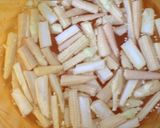 Foto langkah ke 1 dari resep Tumis baby corn bakso.