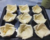 Foto langkah ke 2 dari resep Egg Tart Roti Tawar Creamy Matcha.