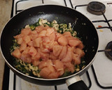 Foto del paso 5 de la receta: Pollo al verdeo y champiñones