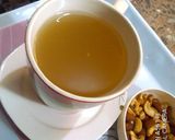 A picture of step 4 of Organic Ginger Honey Tea.