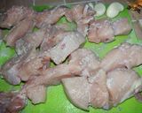 Foto langkah ke 1 dari resep Honey Black Pepper Chicken.