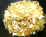 Foto del paso 4 de la receta: Tortilla con migas de Bacalao