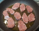 Foto del paso 2 de la receta: Solomillo de cerdo al ajillo