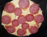 Foto del paso 5 de la receta: Pizza fácil.....😍🍷🍕