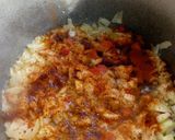 Foto del paso 1 de la receta: Salsa de tomate con carne de vaca y pollo