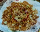A picture of step 4 of Papri/papdi chat.