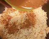 Foto langkah ke 5 dari resep Mie Goreng Saus Kacang ala Thailand.
