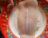 Hình bước làm 1 của món Cá basa phi lê chiên sả ớt