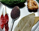 উচ্ছে দিয়ে মটর ডাল (ucche diye matar dal recipe in Bengali) রেসিপির ধাপ 2 ছবি