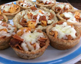 Foto del paso 4 de la receta: Canastitas de papa rellenas de un guiso o vegetales con queso