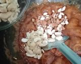 તલ અને મિક્સ ડ્રાયફ્રૂટ્સની ચીકી (Til Mix Dry Fruits Chikki Recipe In Gujarati) રેસીપી સ્ટેપ3ફોટો
