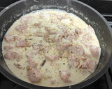 Foto del paso 4 de la receta: Pavo con salsa de queso azul